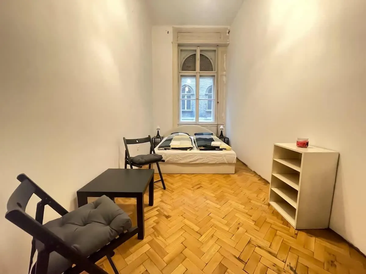 Getaway Near Urania Apartment Budapest